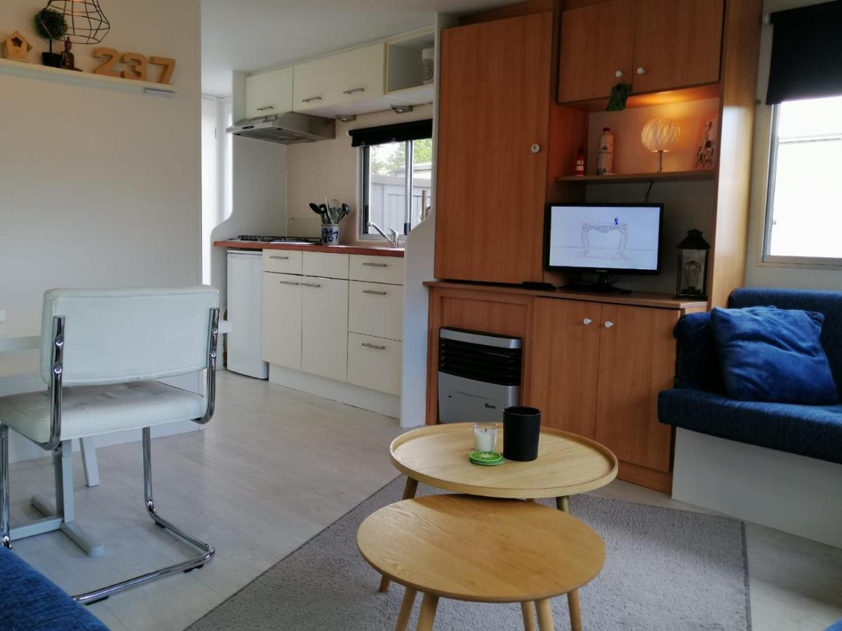 Stacaravan Op 5 Sterren Vakantiepark De Kuilart Friesland Aan Het Meer Met Zwembad 5P 237 Koudum Экстерьер фото