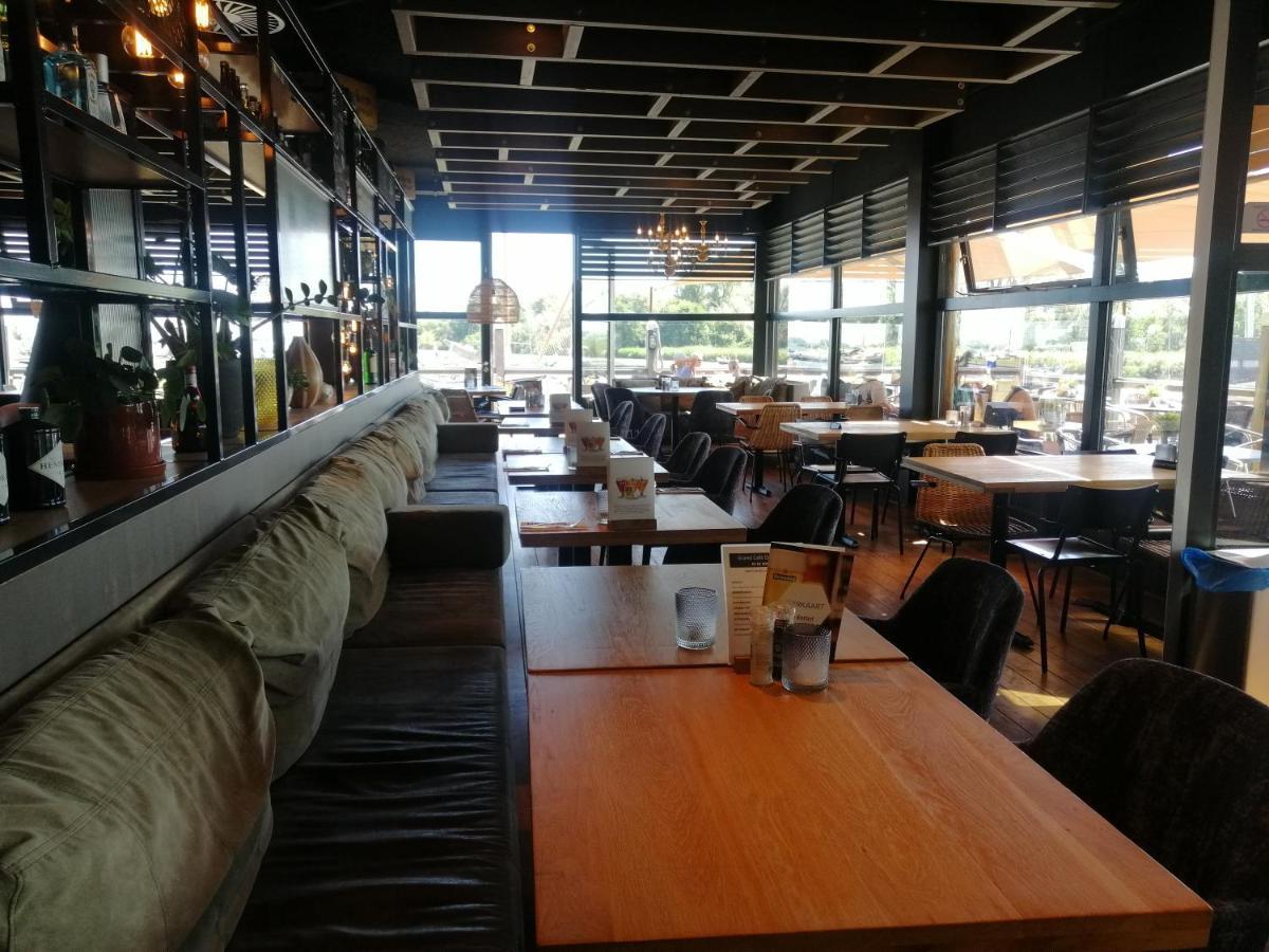 Stacaravan Op 5 Sterren Vakantiepark De Kuilart Friesland Aan Het Meer Met Zwembad 5P 237 Koudum Экстерьер фото