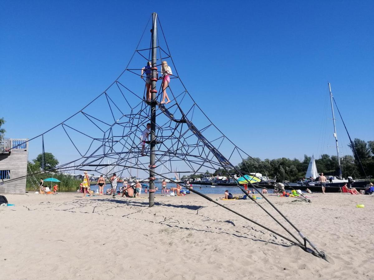 Stacaravan Op 5 Sterren Vakantiepark De Kuilart Friesland Aan Het Meer Met Zwembad 5P 237 Koudum Экстерьер фото